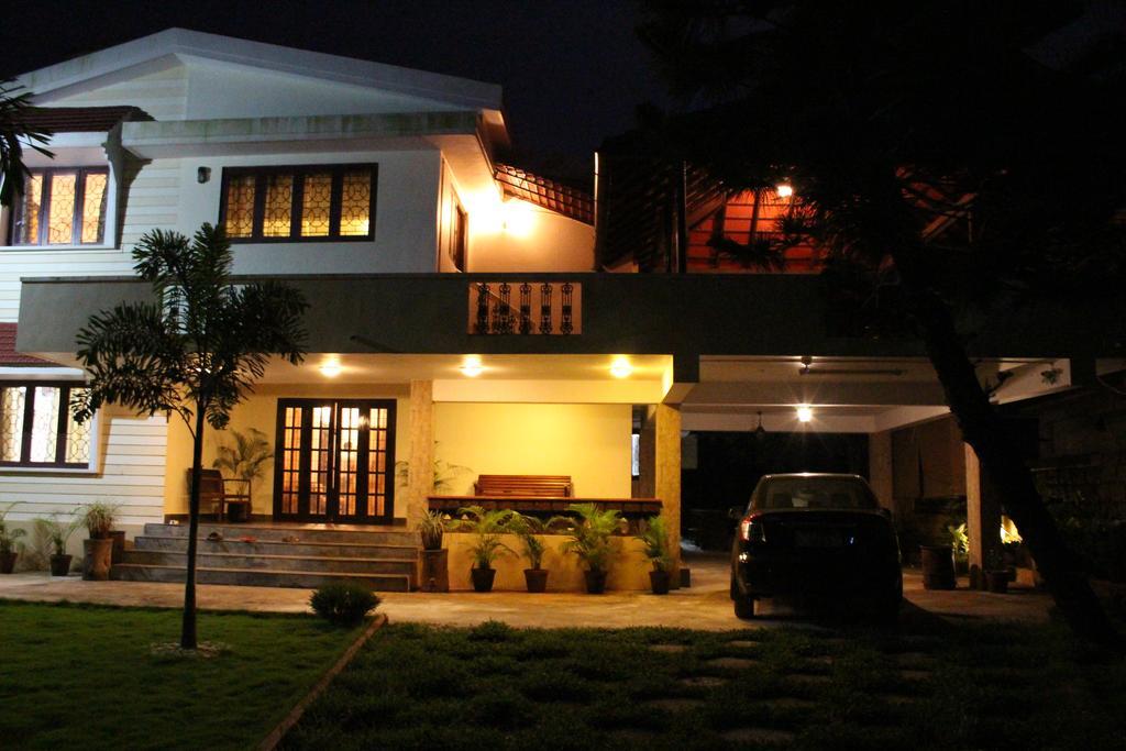 Urban Retreat Homestay Mangaluru Zewnętrze zdjęcie